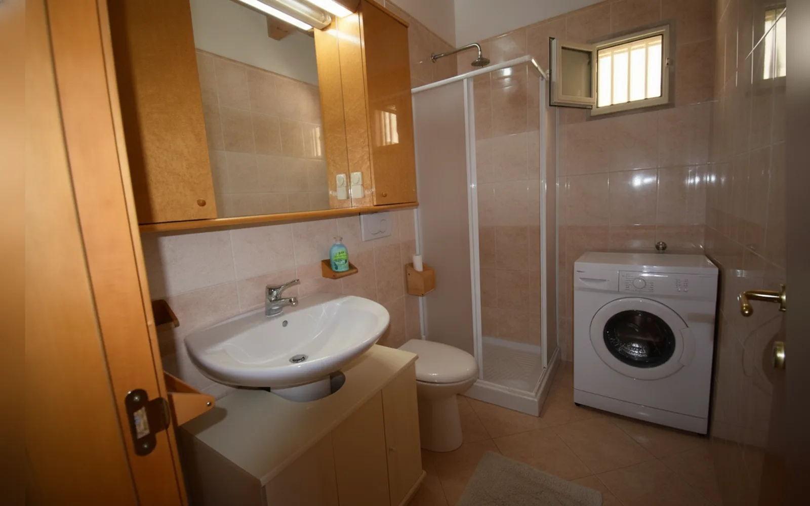 Bagno privato — Villa Mema, Bisceglie (Puglia) (foto 15)
